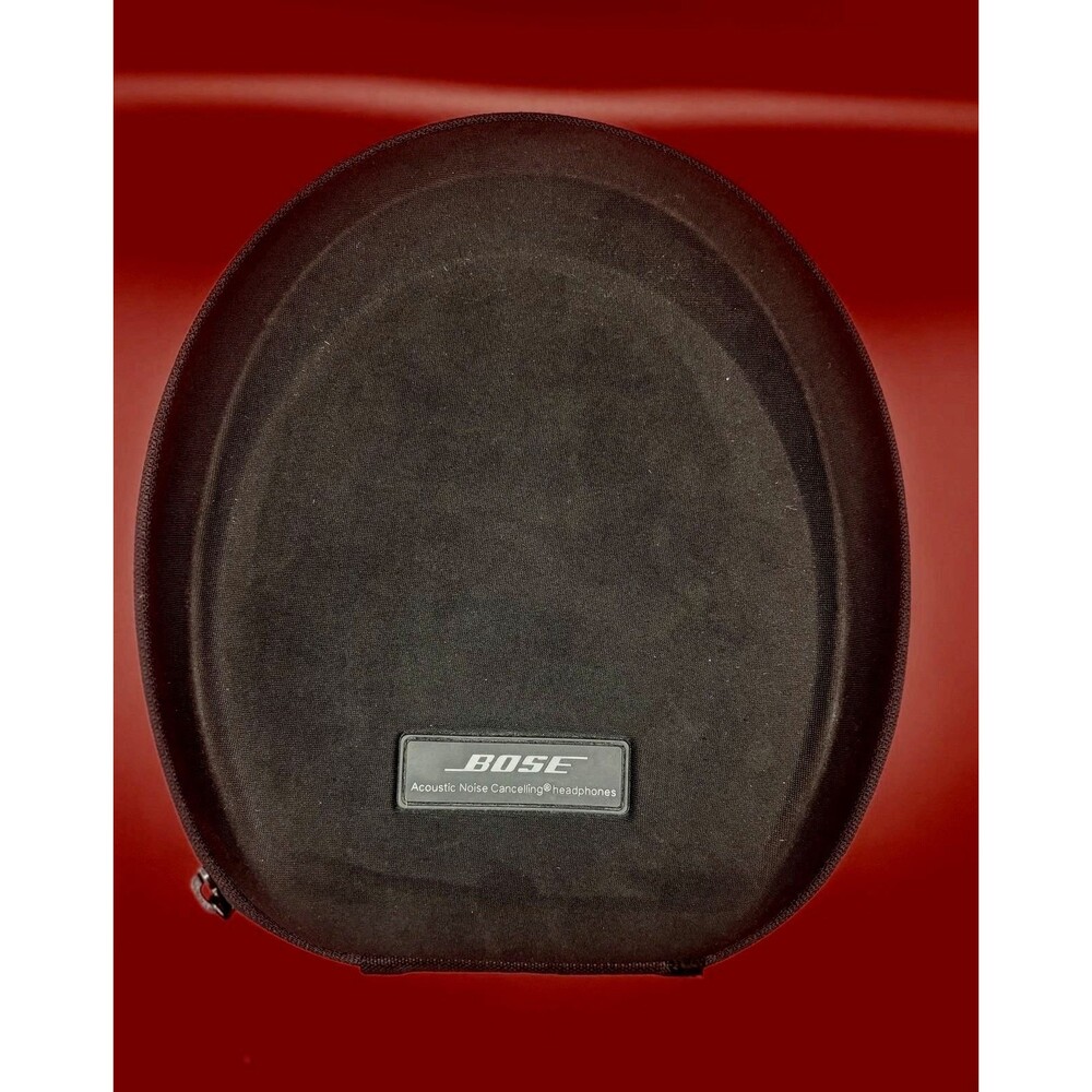 Bose QuietComfort 15 Acoustic Noise Cancelling Headphones carrying case